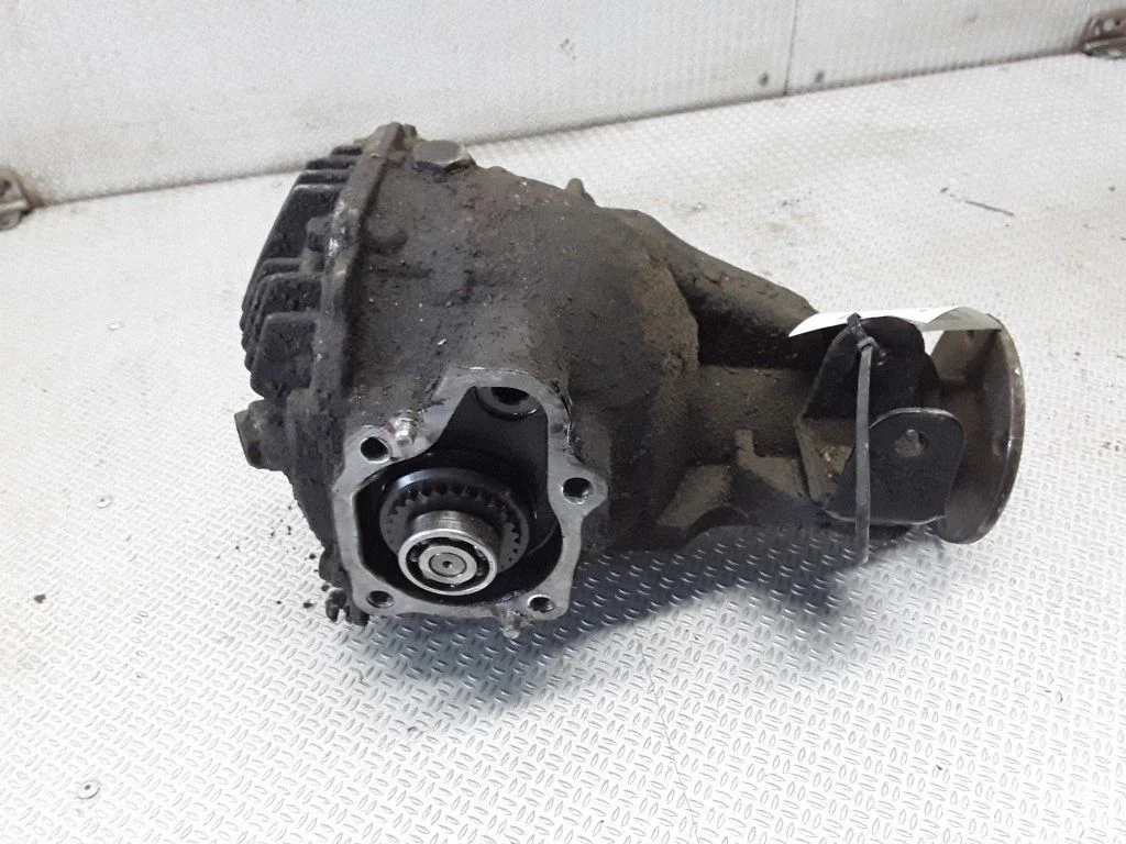 Front differential – Mitsubishi Pajero Sport I (1996-2008)