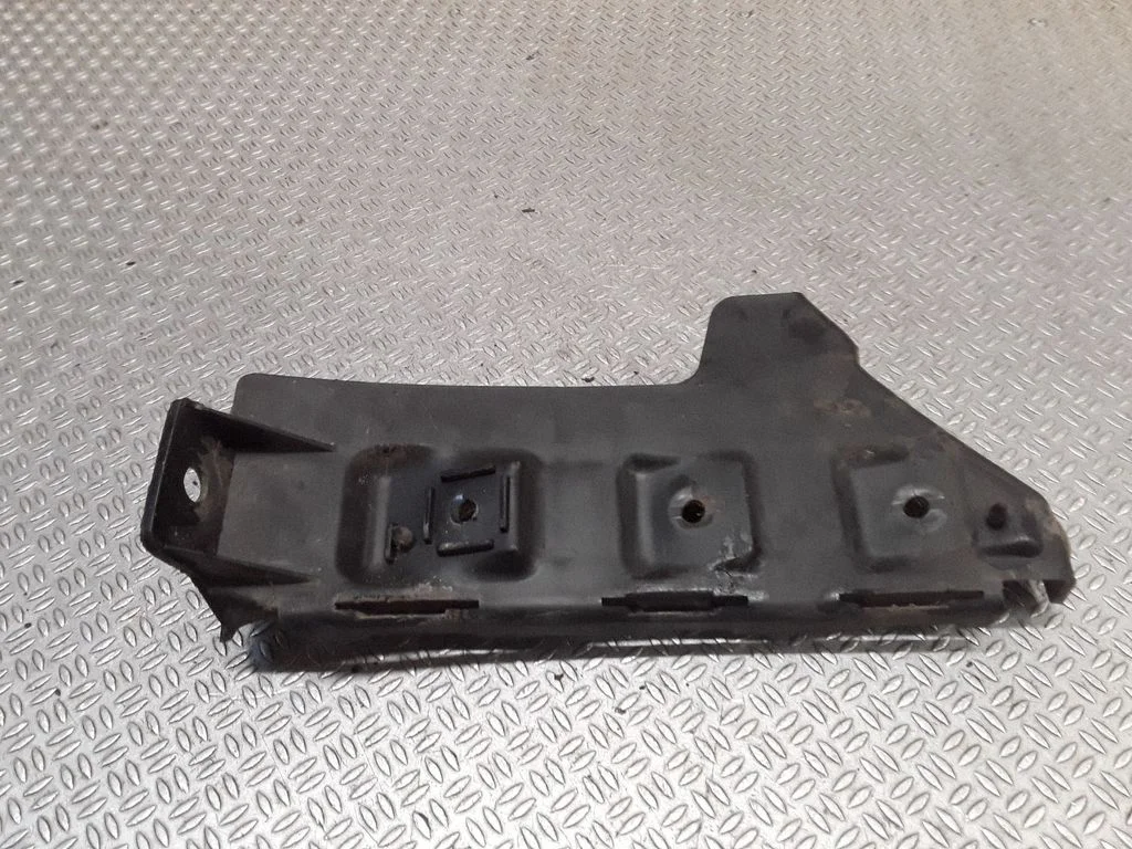 Esistange kinnitusklamber – Seat Ibiza IV (6J,6P) (2008-2017)
