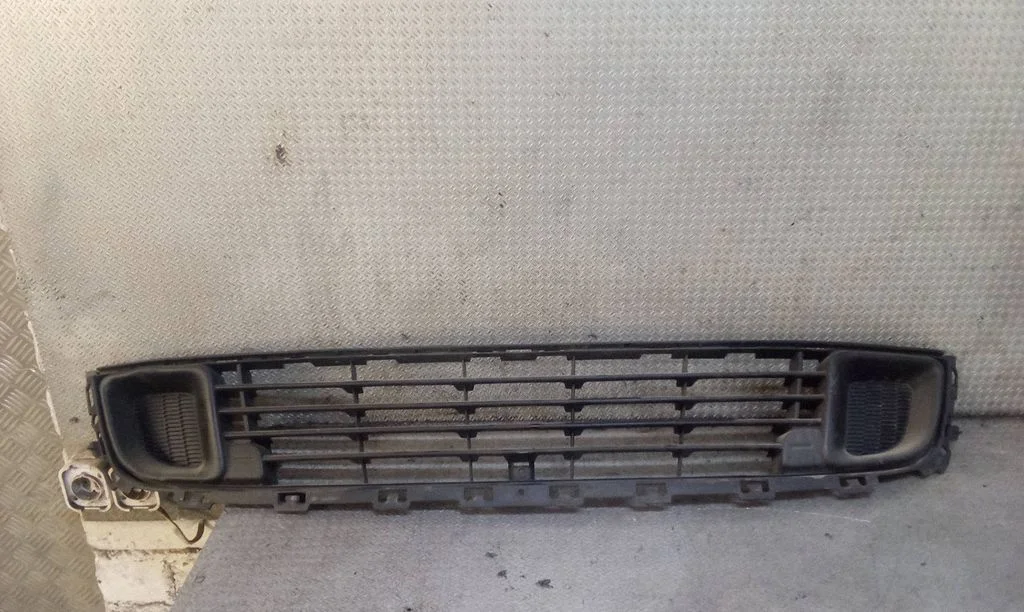 Front bumper lower grill – Citroen C5 (2008-2016)