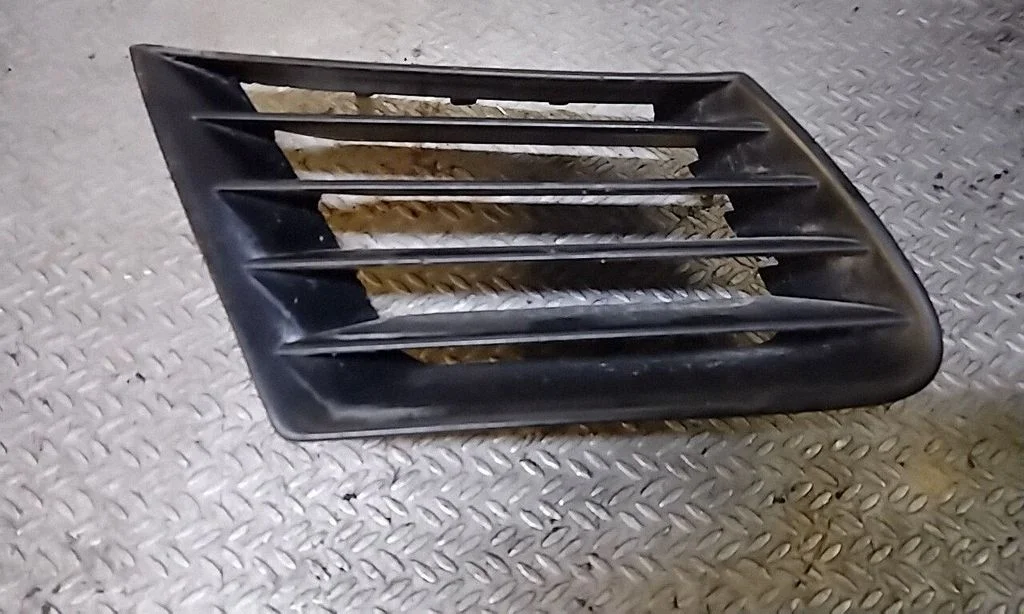 Front bumper lower grill – Seat Cordoba (6K) (1999-2002)