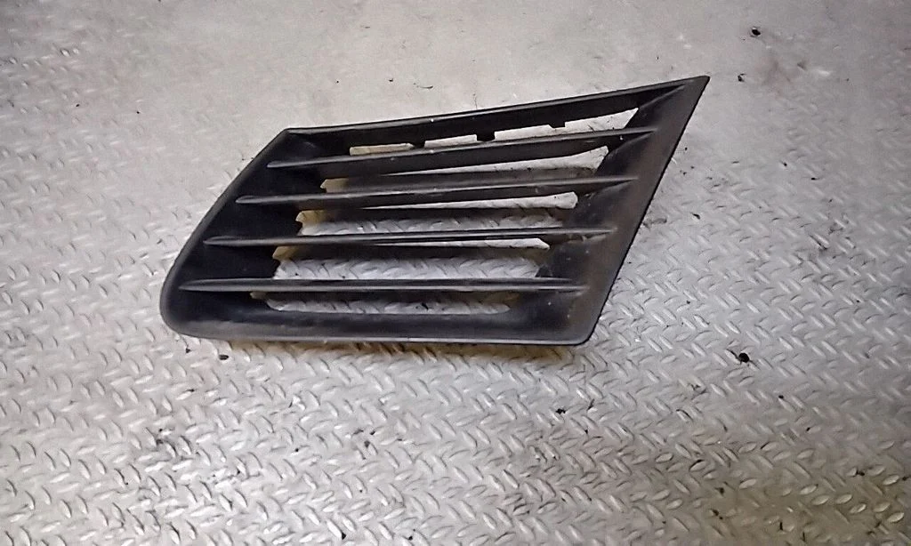 Front bumper lower grill – Seat Cordoba (6K) (1999-2002)