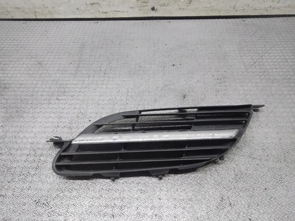 Front bumper lower grill – Nissan Almera N16 (2000-2010)