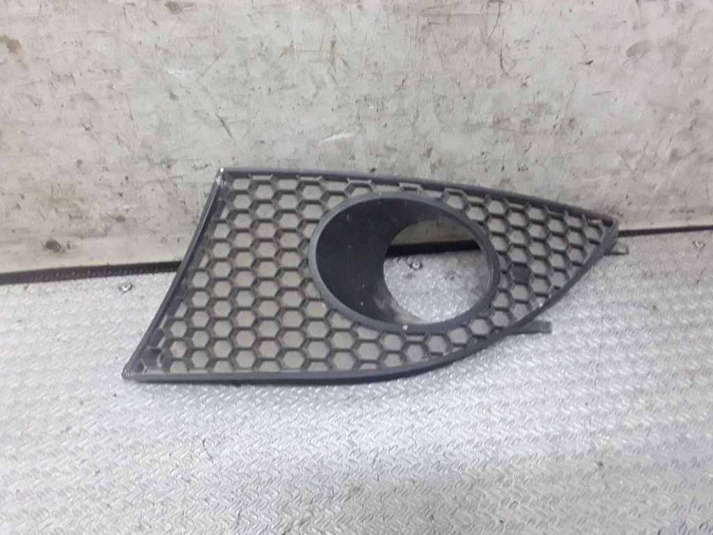Front fog light trim/grill – Seat Altea XL (2004-2015)