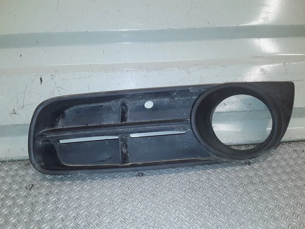 Miglas lukturu apdare/reste – Skoda Roomster (5J) (2006-2015)