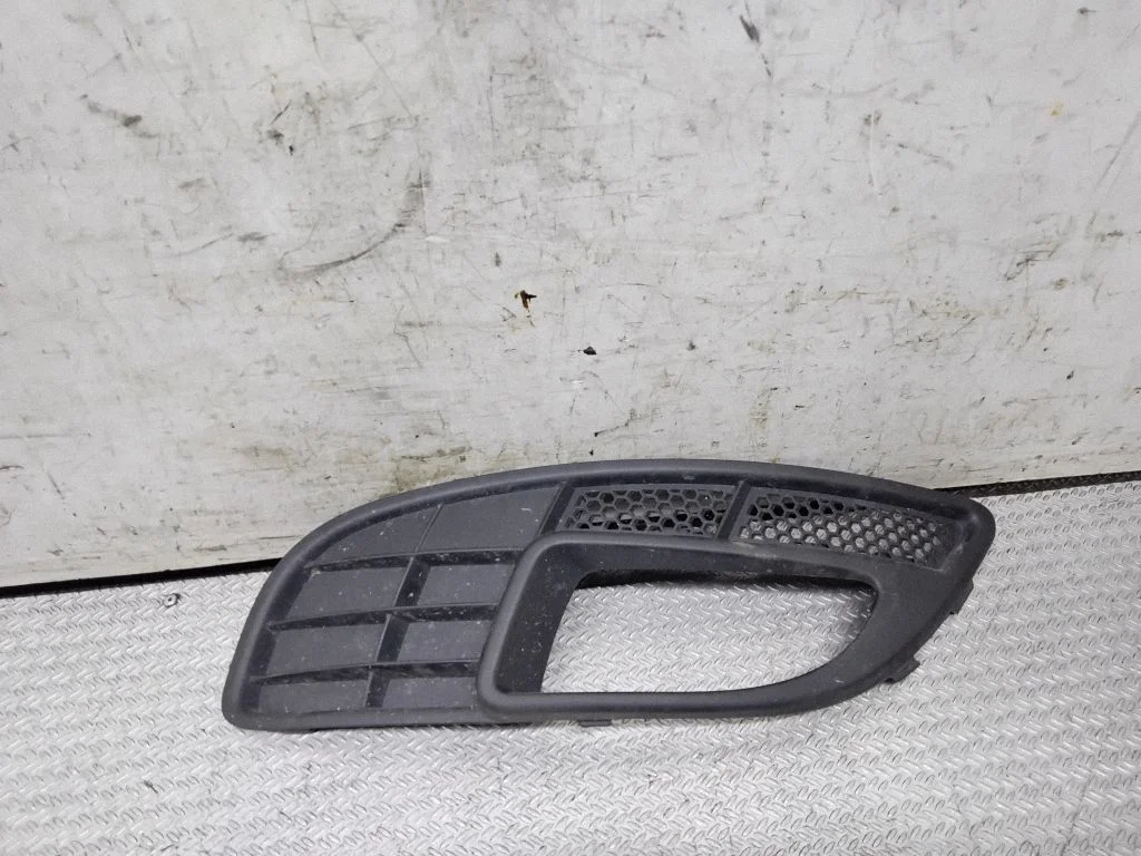 Miglas lukturu apdare/reste – Fiat Croma (2006-2016)