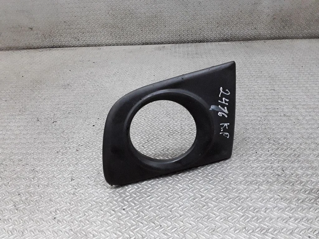 Front fog light trim/grill 62257AX600 – Nissan Micra (2003-2007)
