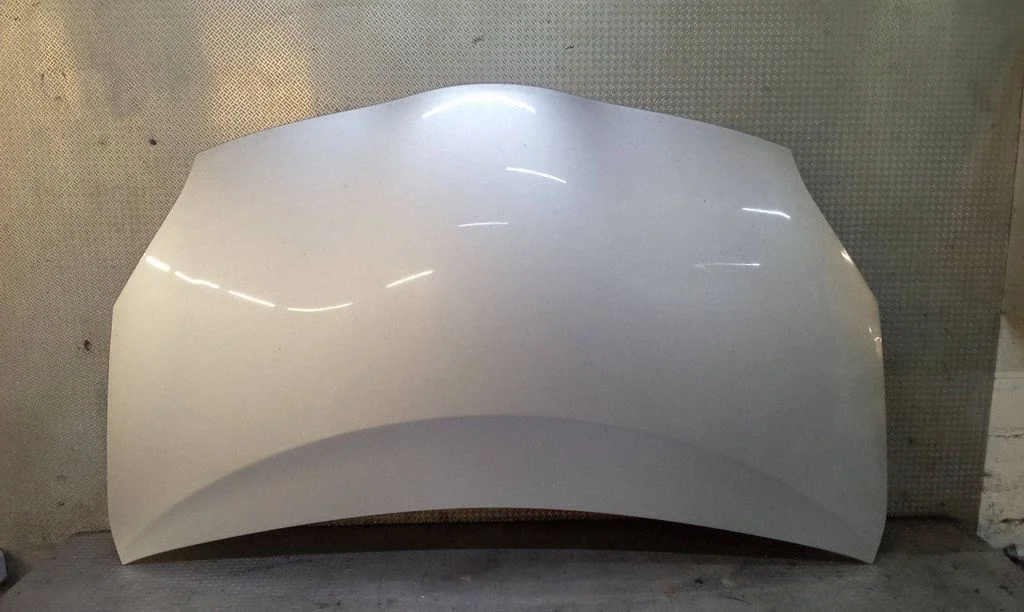 Engine bonnet/hood – Toyota Prius (XW30) (2009-2015)