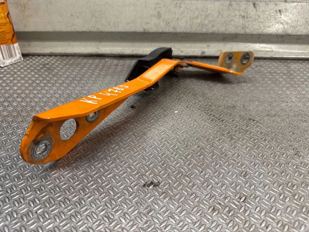 Engine bonnet/hood hinges – Renault Master III (2010-2024)