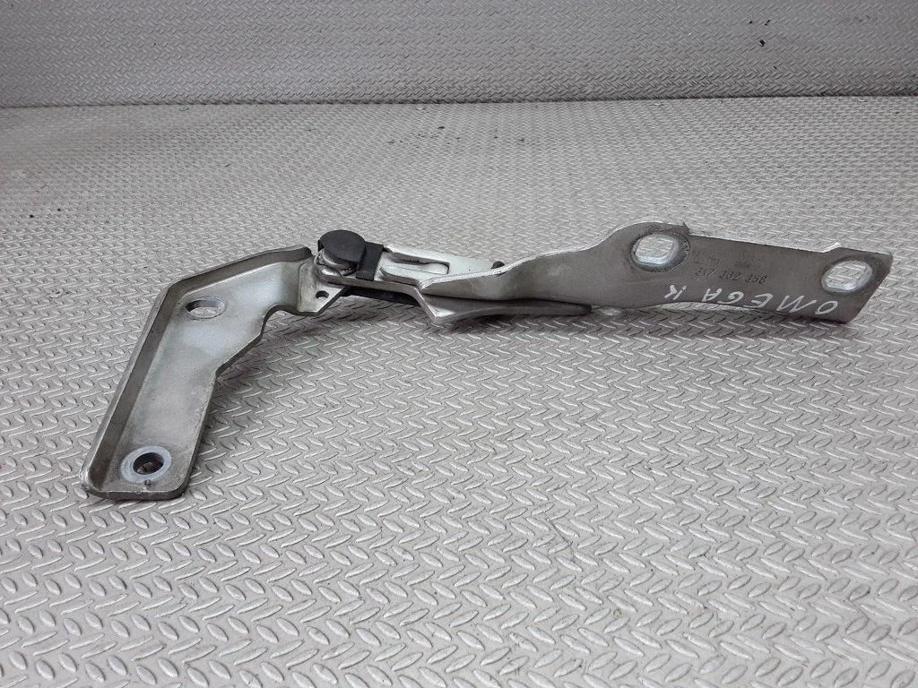 Engine bonnet/hood hinges – Opel Omega B2 (1999-2003)
