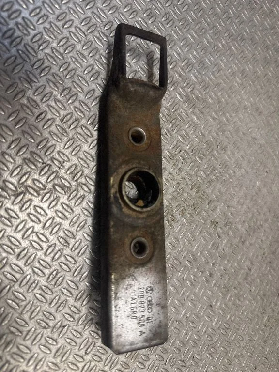 Engine bonnet/hood lock/catch 2D0823509A