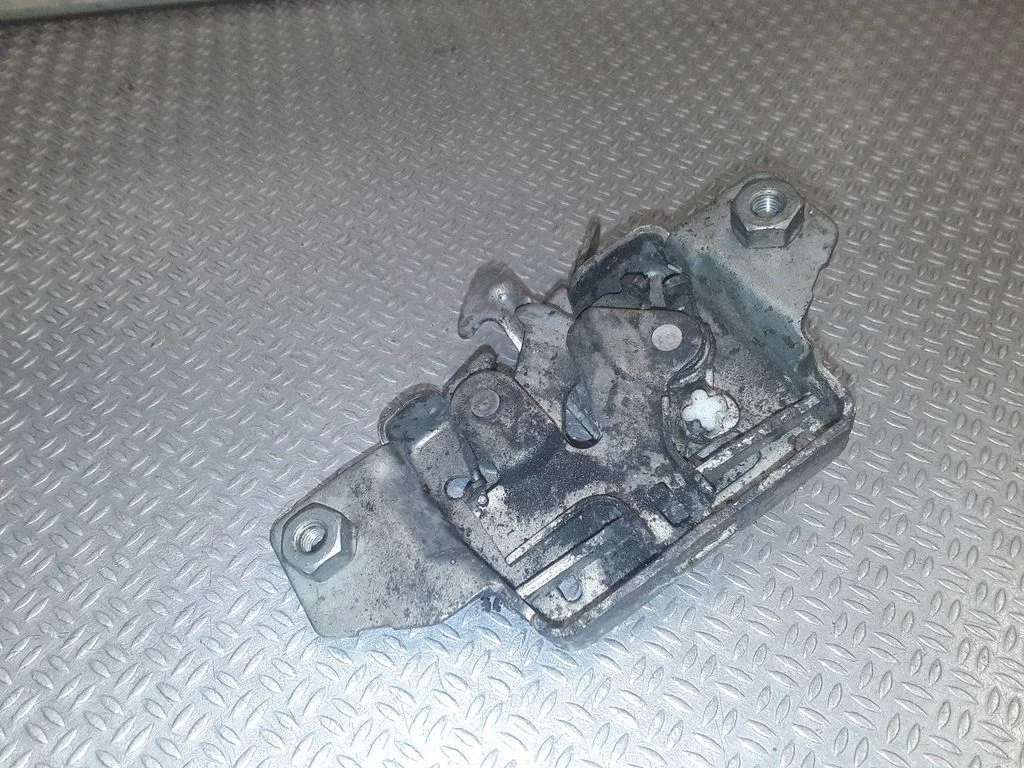 Mootorikapoti lukk – Renault Clio III (2005-2012)