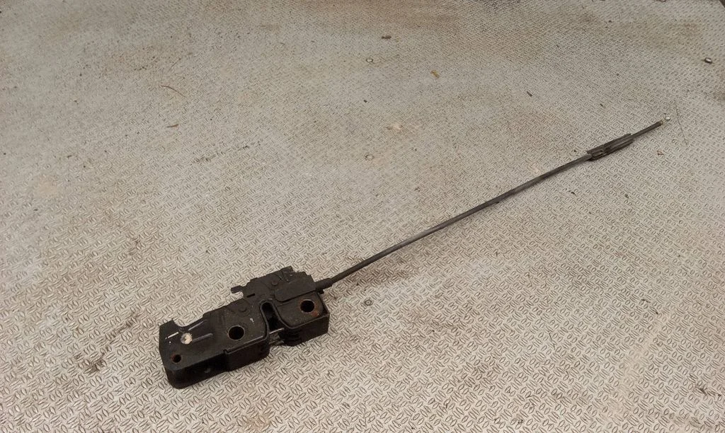 Engine bonnet/hood lock/catch – Volkswagen Jetta IV (1999-2005)