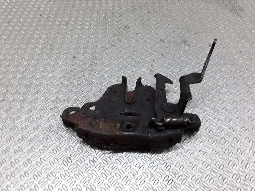 Engine bonnet/hood lock/catch – Nissan Note (E11) (2006-2014)