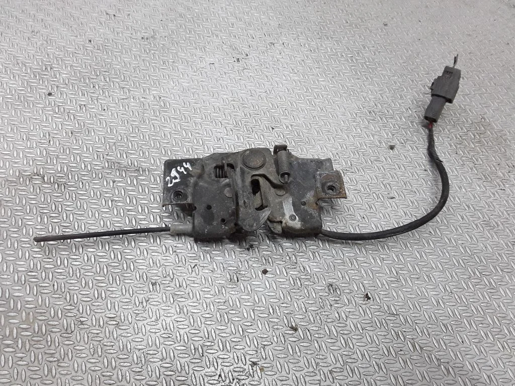 Engine bonnet/hood lock/catch – Mazda 5 (2005-2010)