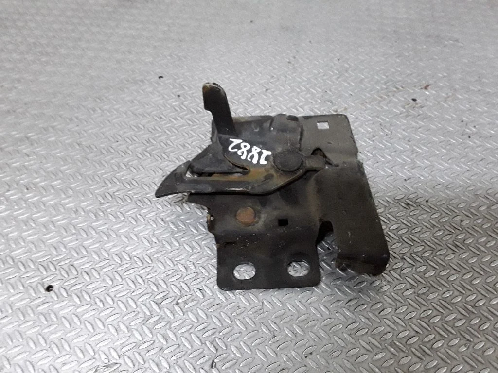 Engine bonnet/hood lock/catch – Honda HR-V (1998-2005)