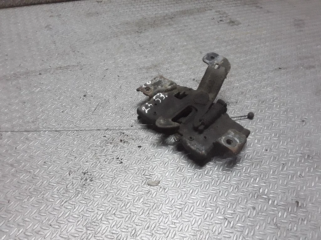 Engine bonnet/hood lock/catch – Mazda 3 I (2003-2006)