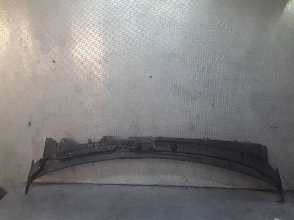 Wiper trim – Fiat Croma (2006-2016)