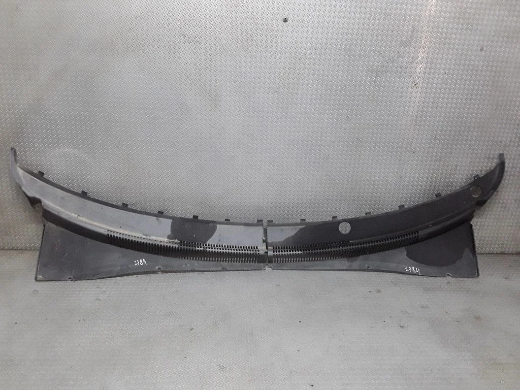 Slotiņu apdare