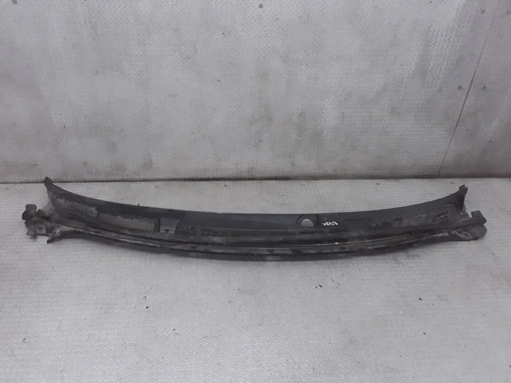 Wiper trim – Nissan Micra (2003-2007)