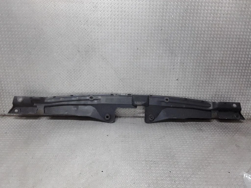 Motora pārsega slēdzenes apdare – Honda CR-V (2002-2006)