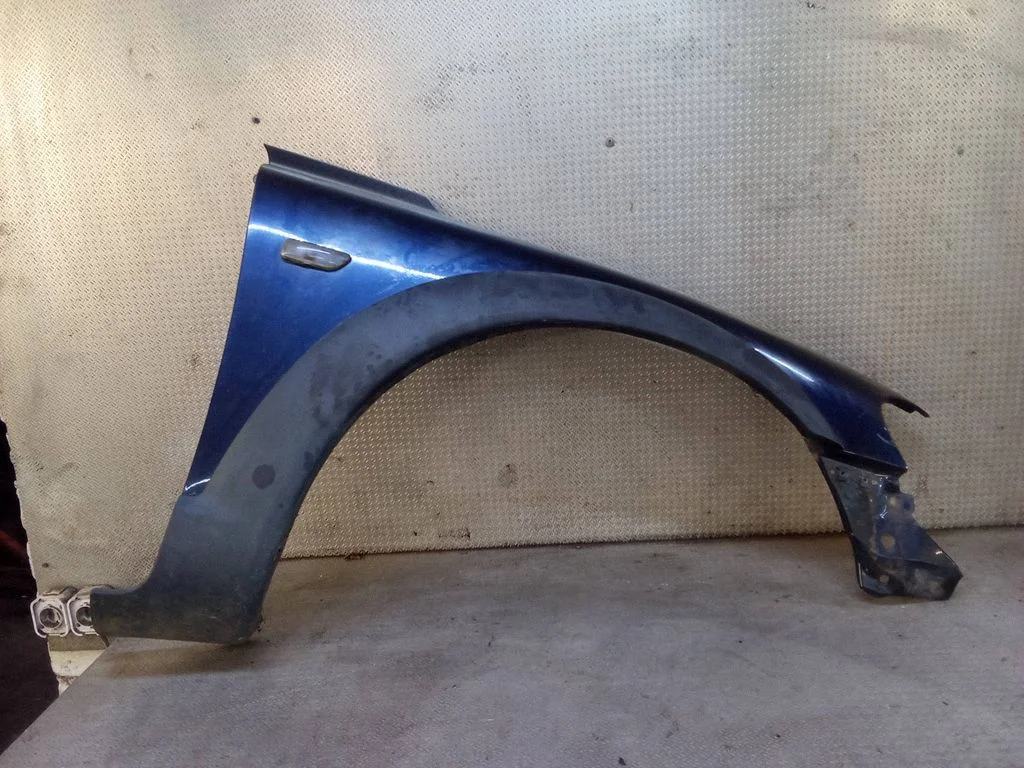Fender – Volvo XC70 (2001-2004)