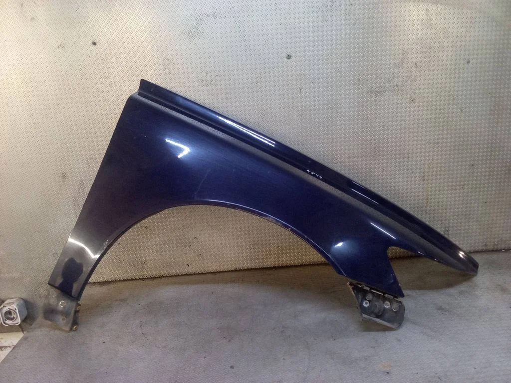 Fender – Volvo V50 (2004-2007)