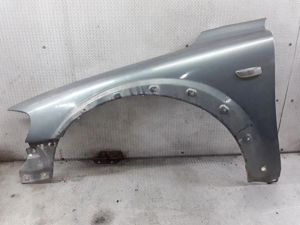 Fender – Volvo XC70 (2001-2004)
