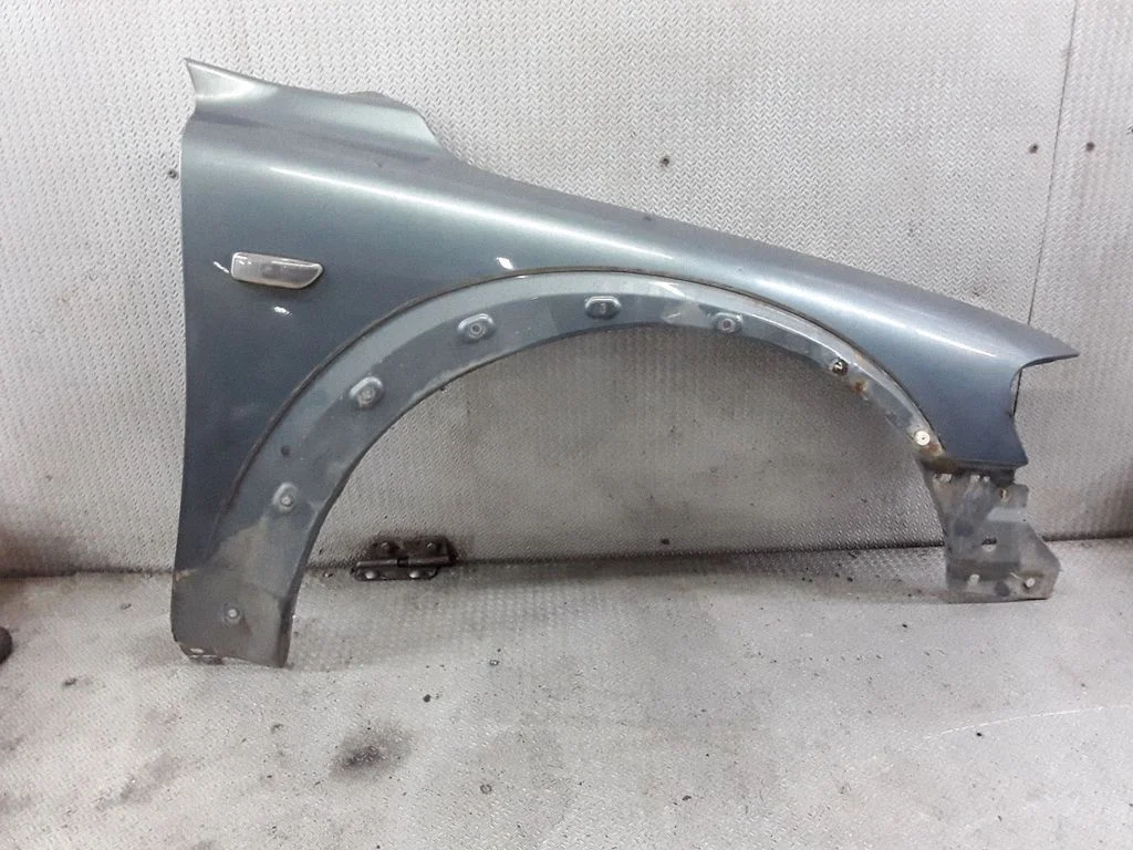 Fender – Volvo XC70 (2001-2004)