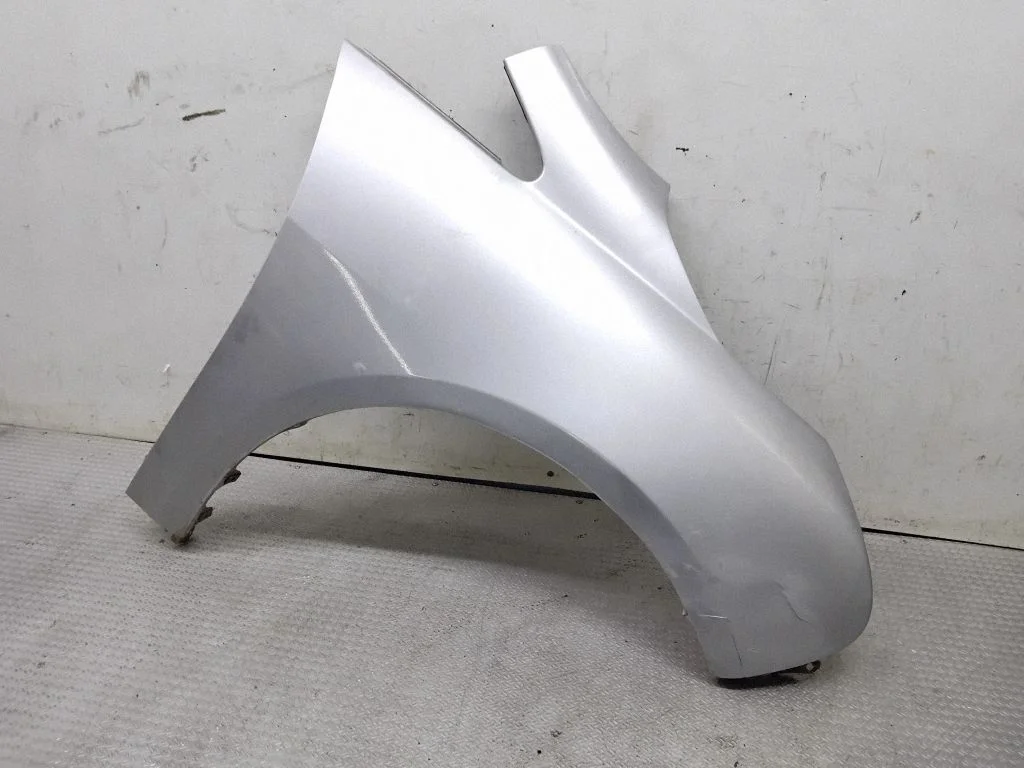 Poritiib – Mitsubishi Grandis (2003-2011)