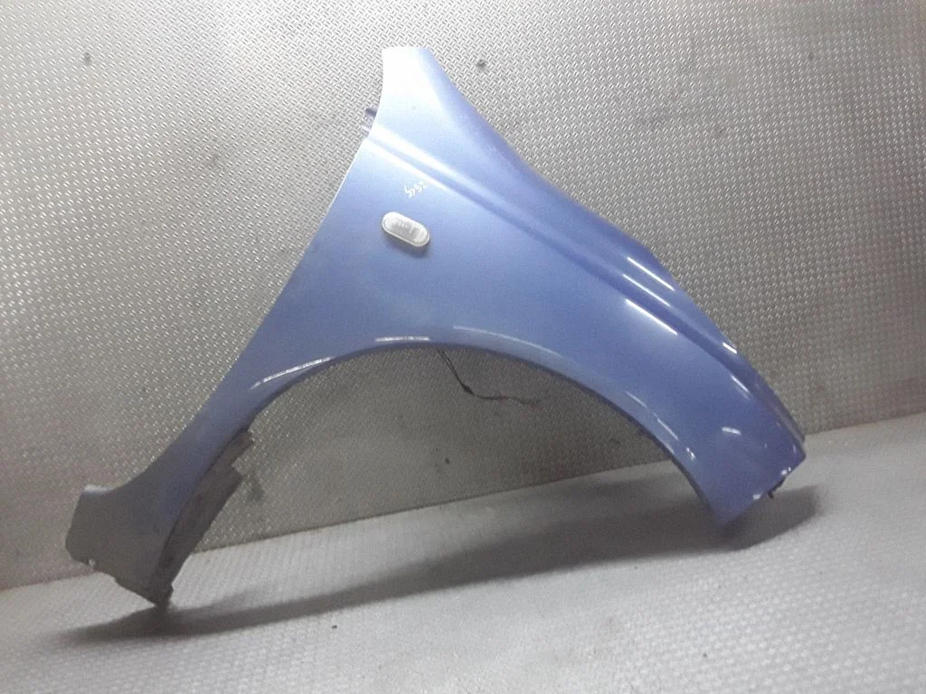 Błotnik – Nissan Micra (2003-2007), prawa