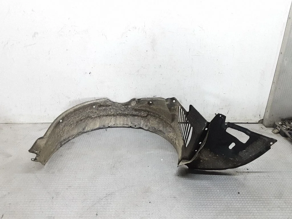 Front wheel arch liner splash guards – Toyota Matrix (E130) (2001-2008)