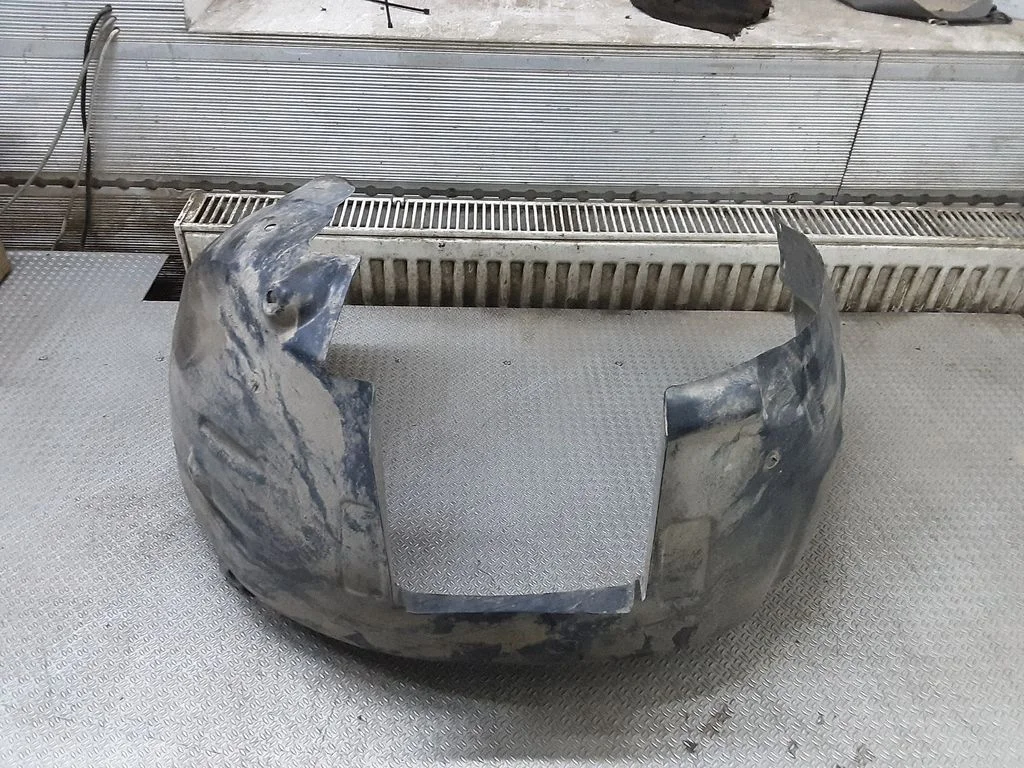 Front wheel arch liner splash guards – Suzuki Grand Vitara I (1998-2005)
