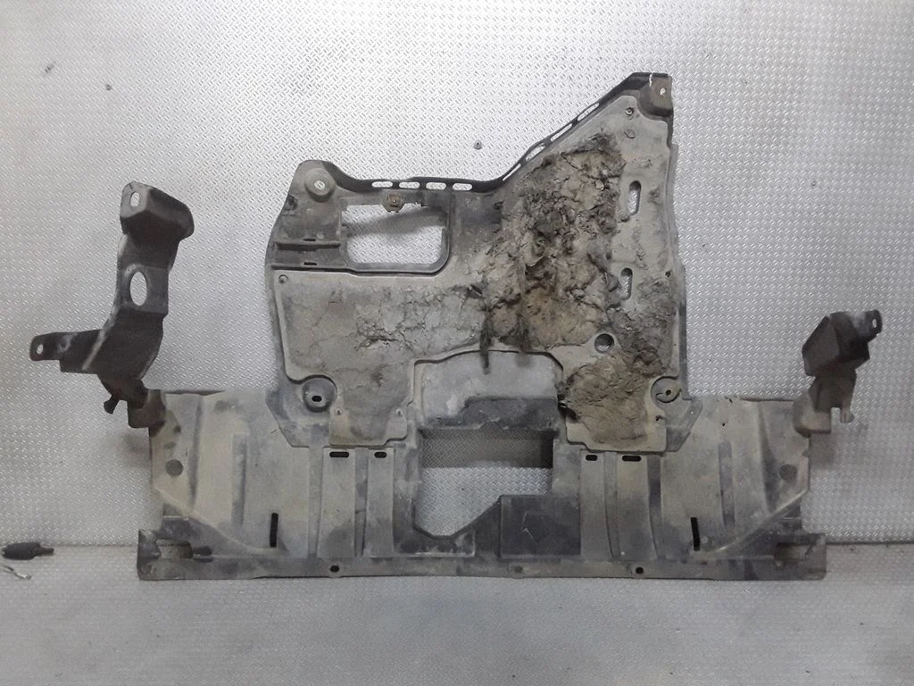 Engine splash shield/under tray – Honda Accord (2003-2007)