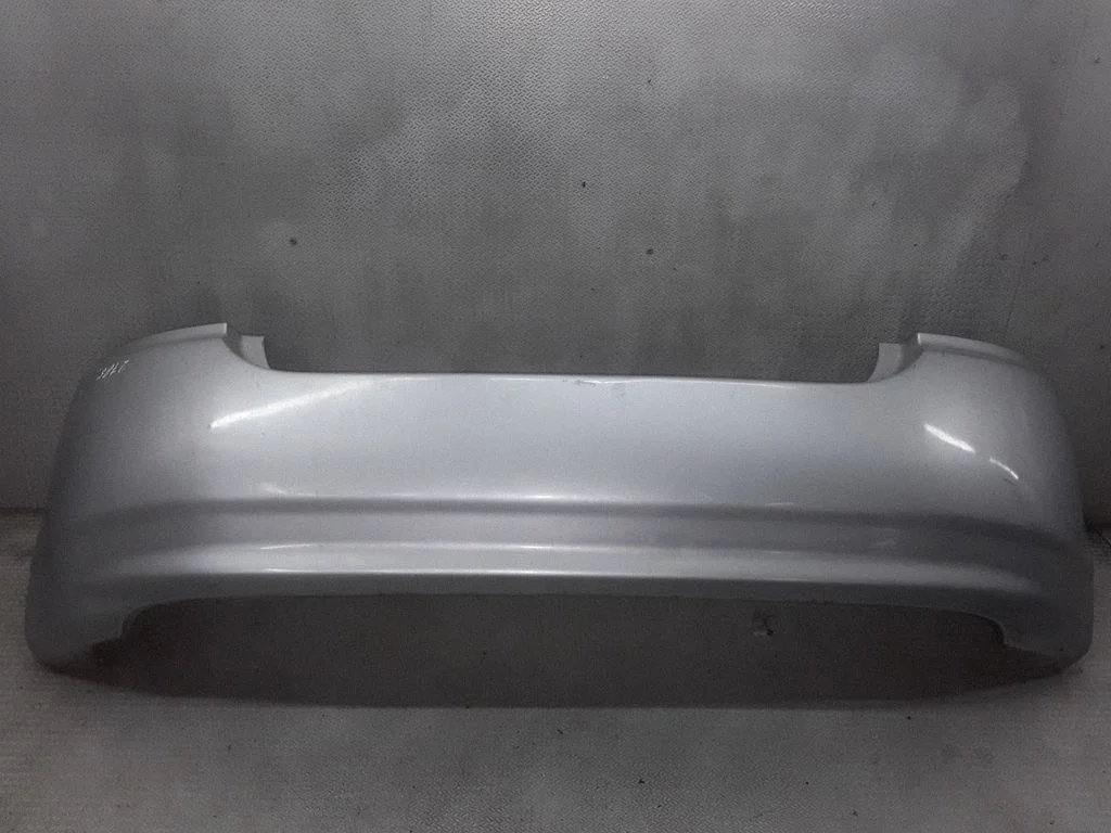 Tagumine kaitseraud – Toyota Corolla E120 E130 (2004-2007)