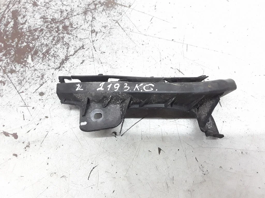 Rear bumper mounting bracket – Fiat Bravo (2007-2014)
