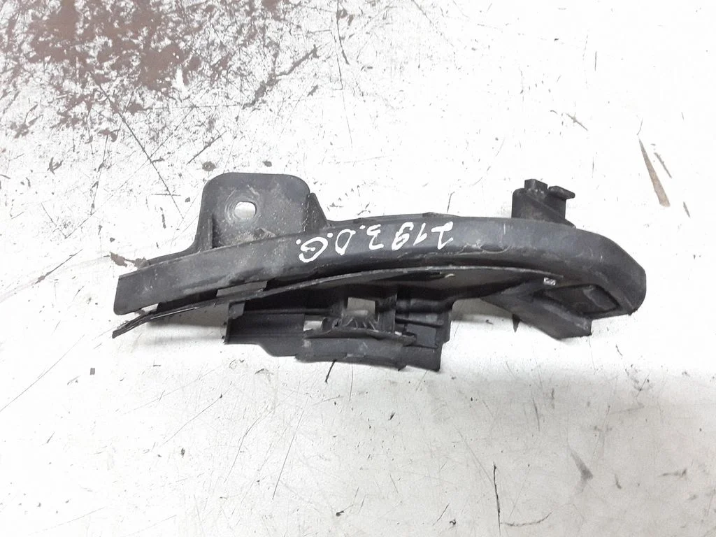 Rear bumper mounting bracket – Fiat Bravo (2007-2014)