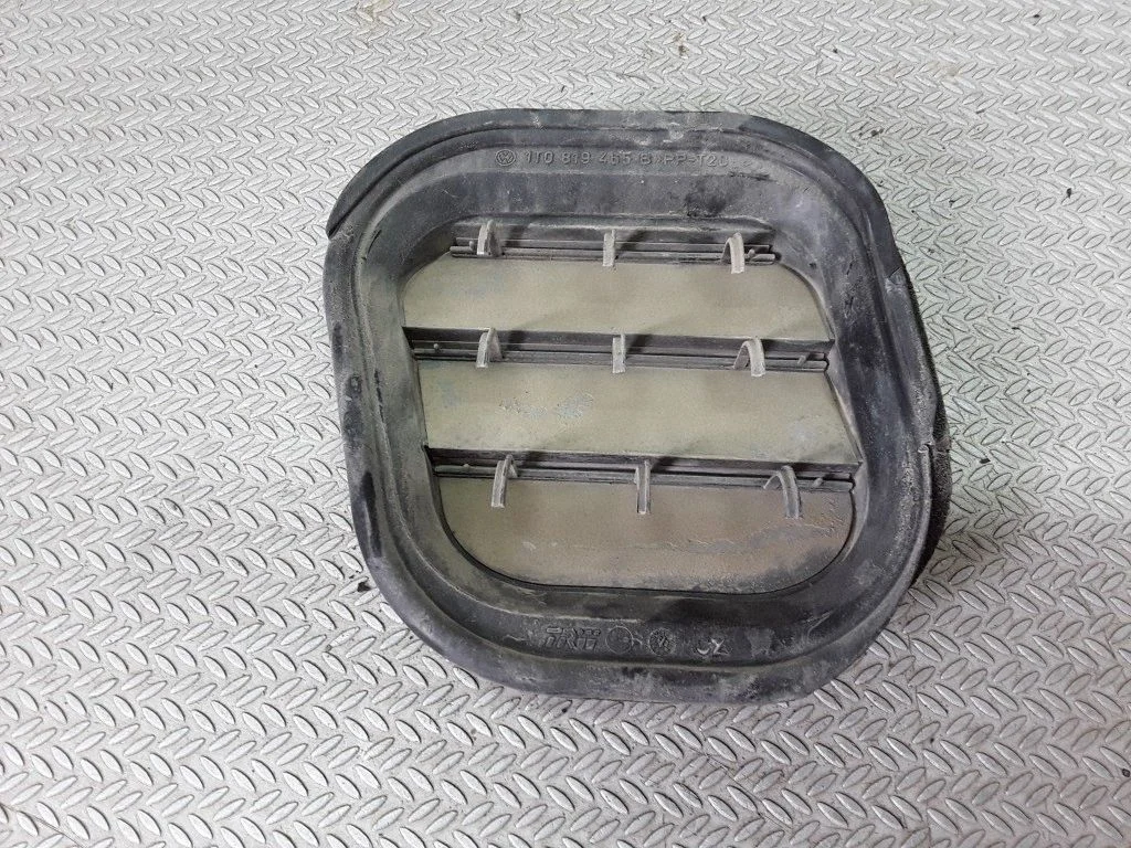Quarter panel pressure vent – Volkswagen Touran I (2003-2010)