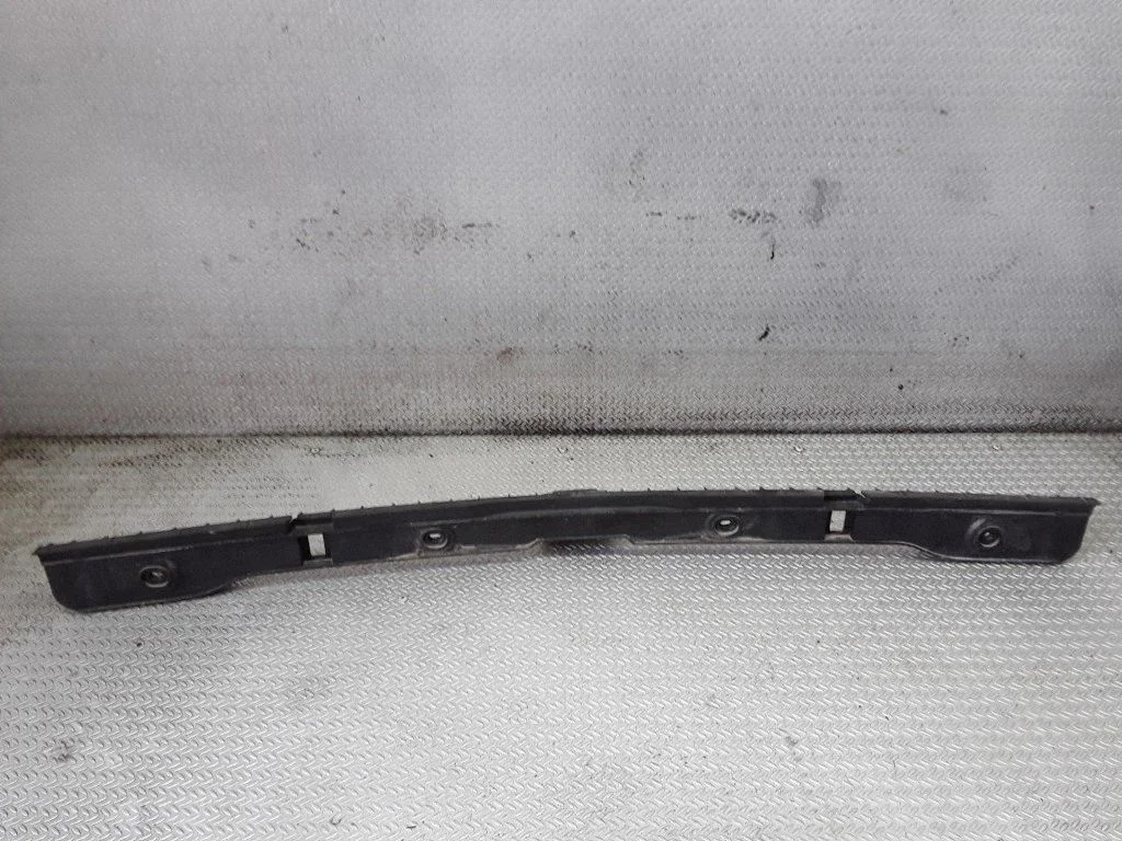 Rear bumper mounting bracket 1K6807863