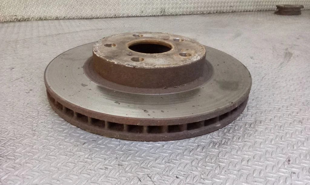 Front brake disc – Toyota Prius (XW30) (2009-2015)