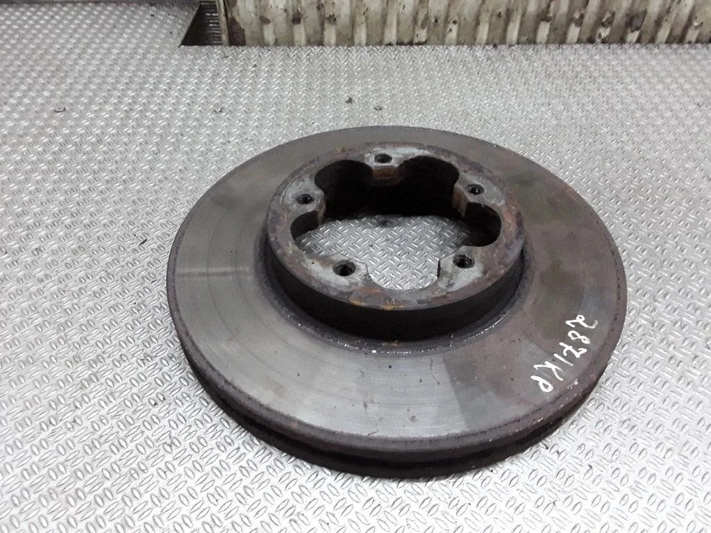 Esimene piduriketas – Ford Transit - Tourneo Connect (2009-2013)