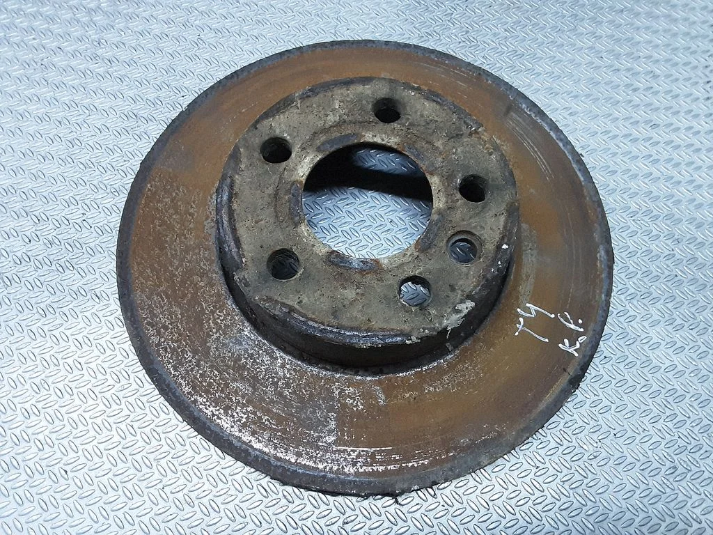 Priekšējais bremžu disks – Volkswagen Multivan T4 (1991-2003)