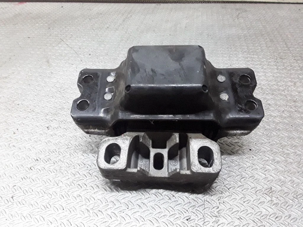 Gearbox mount – Volkswagen Caddy (2004-2010)
