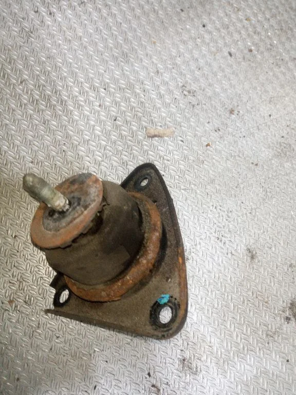 Gearbox mount – KIA Ceed (2006-2012)