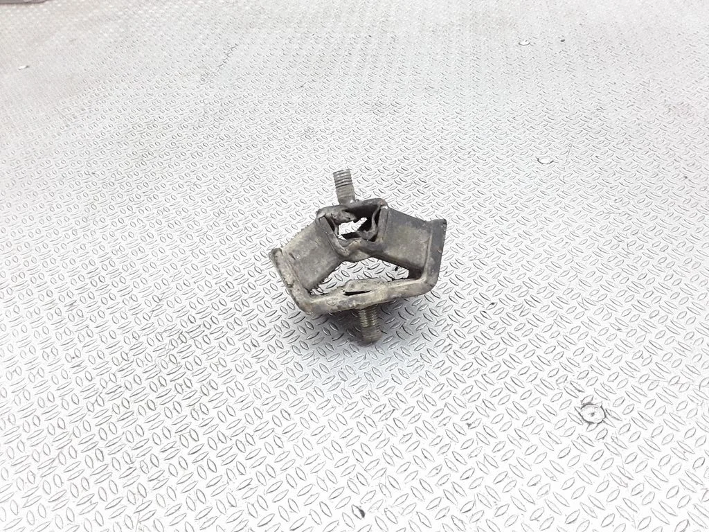 Gearbox mount – Nissan Navara D40 (2004-2015)