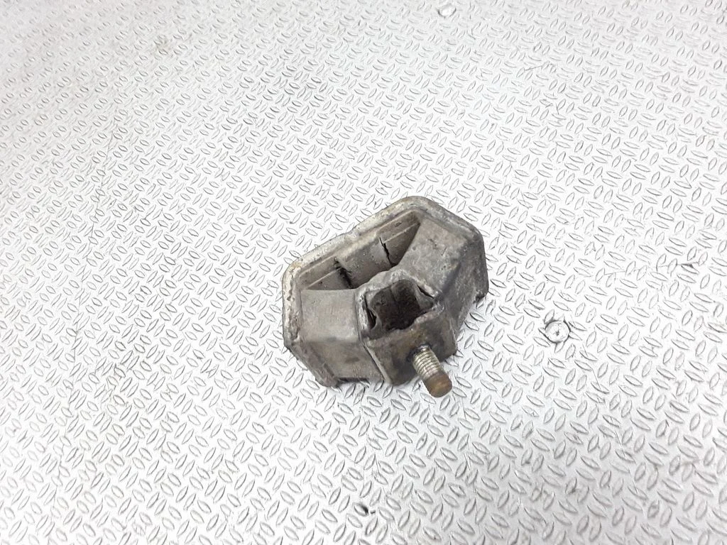 Gearbox mount – Nissan Navara D40 (2004-2015)