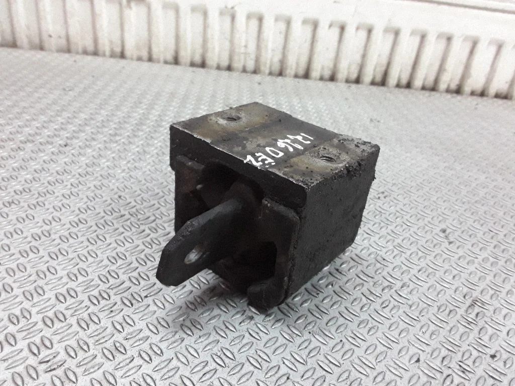 Gearbox mount – Mercedes-Benz Vito Viano W639 (2003-2014)