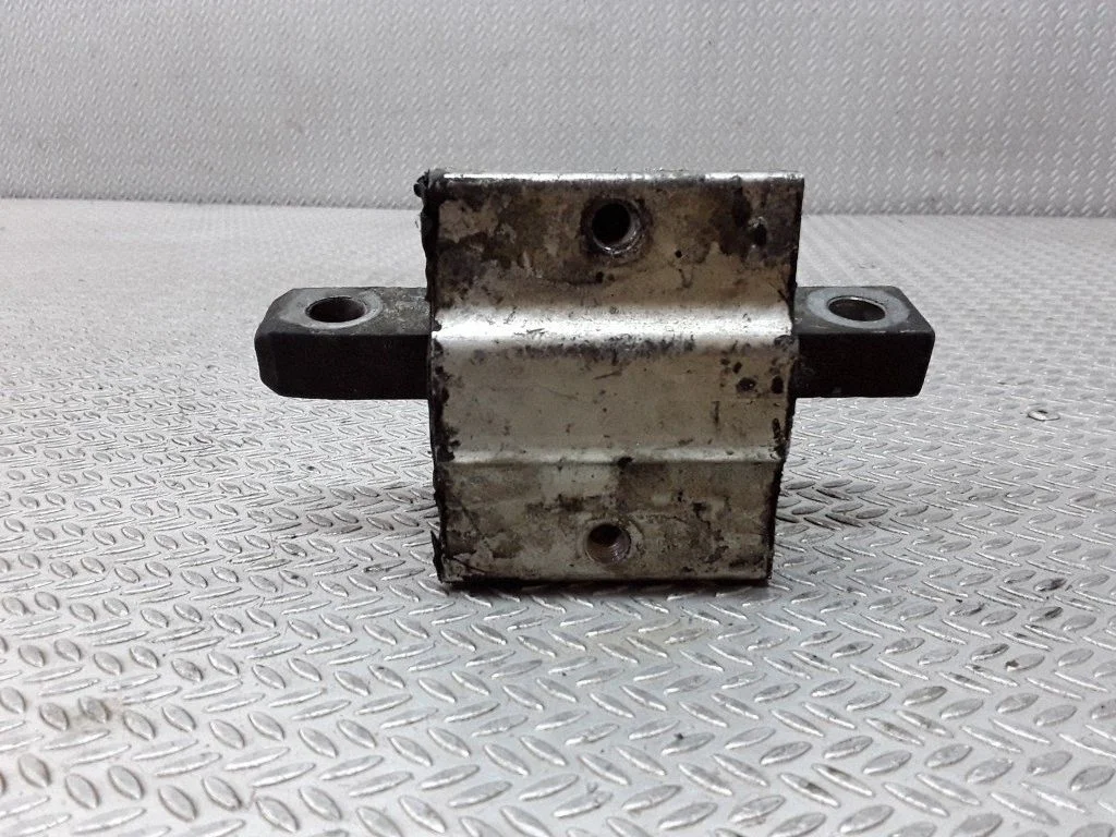 Ātrumkārbas spilvens – Mercedes-Benz S klase W220 (1998-2006)