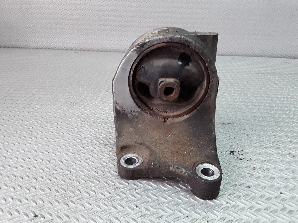 Gearbox mount – Nissan Almera N16 (2000-2010)