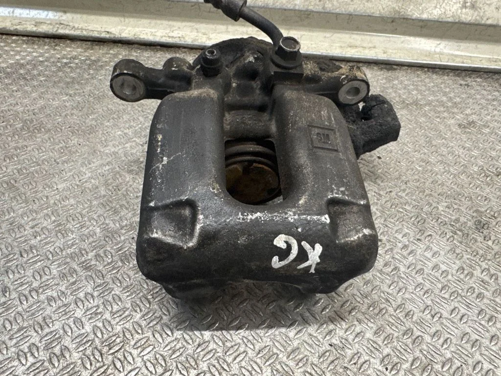 Tagumine pidurisadul – tagumine vasak