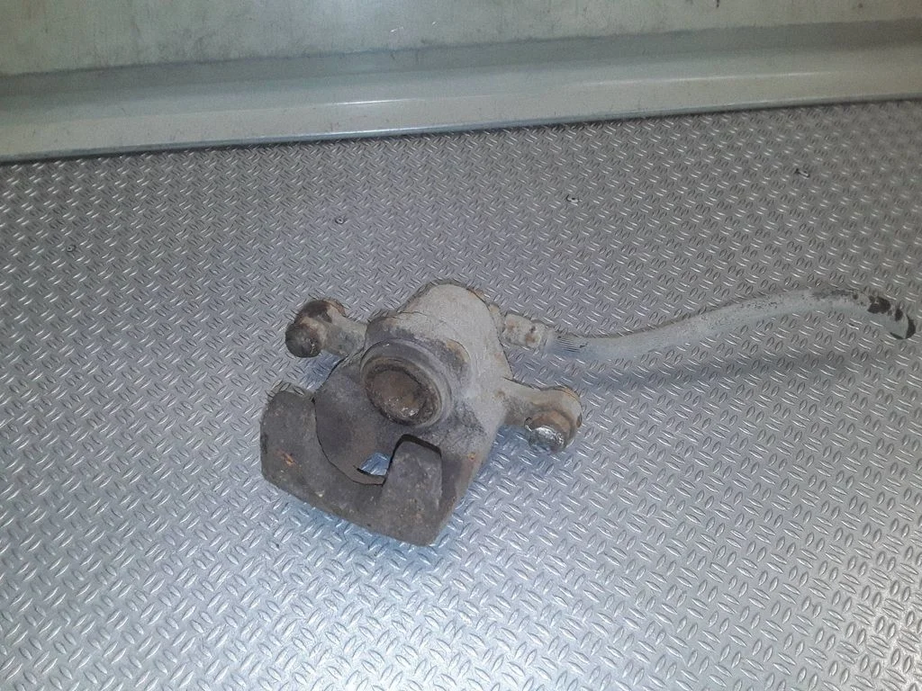 Rear brake caliper – Hyundai Sonata (2006-2015), left